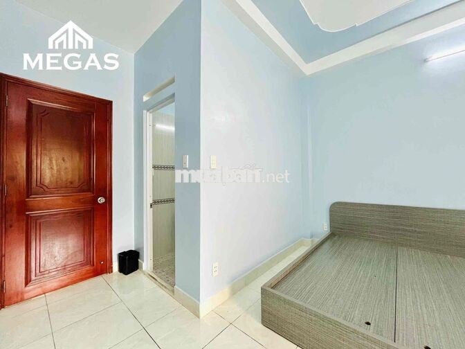 CĂN HỘ DV FULL NỘI THẤT CỬA SỔ THOÁNG AN NINH NGAY LÝ CHIÊU HOÀNG Q.6