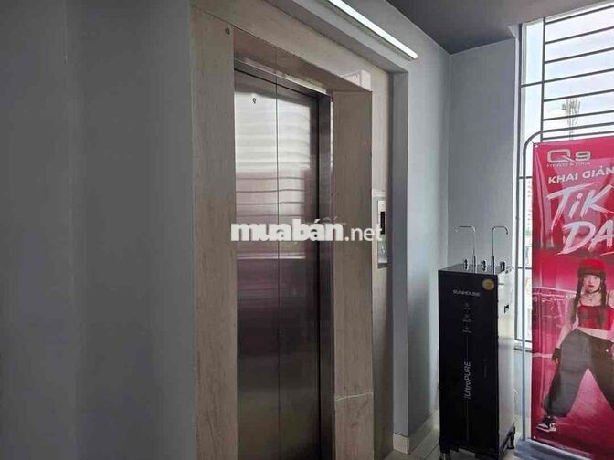 Nguyễn Đình Chiểu ngay góc Nguyễn Thiện Thuật ngang 8m kc 5 tầng 75tr