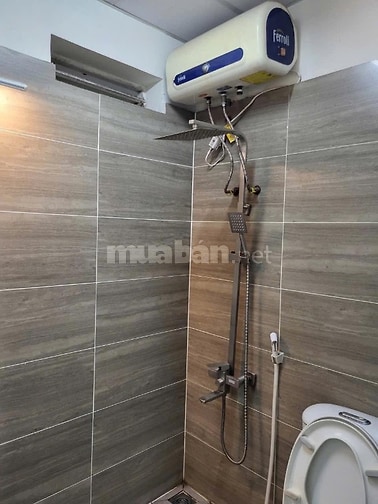 Cho thuê căn chung cư 2PN, CC 155 Nguyễn Chí Thanh Q5 - có ban công