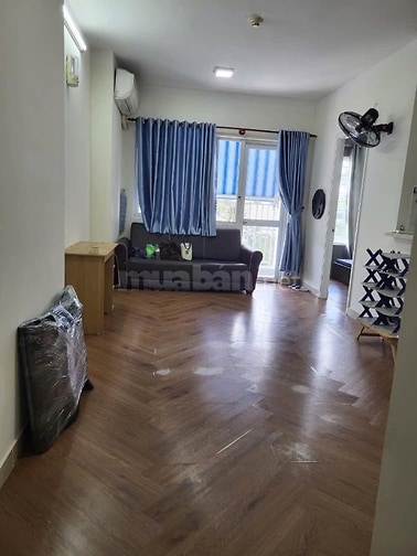 Cho thuê căn chung cư 2PN, CC 155 Nguyễn Chí Thanh Q5 - có ban công
