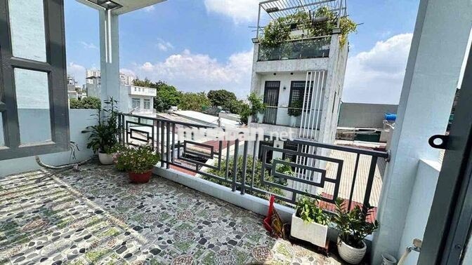4 TỶ 1 - HXH - ĐỐI DIỆN HIỆP THÀNH CITY - 3 TẦNG - 88M2 - 5PN - SHR