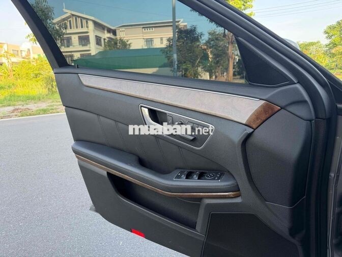Mercedes-Benz E300 2011 Xám