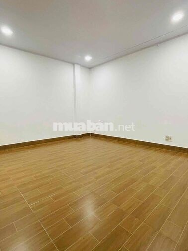 Cho thuê nhà Gần chợ đại hải 10 triệu / tháng