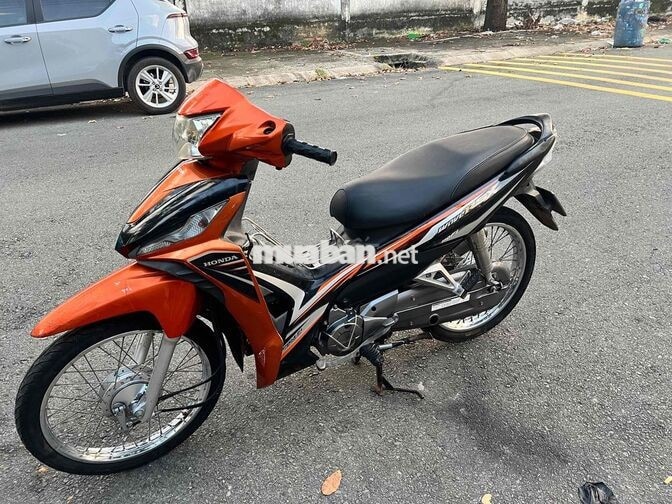 Honda Wave RSX màu Cam đen