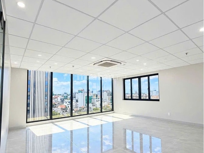 Cho thuê tòa cao ốc mt Nguyễn Văn Trỗi, 210m2, 2 hầm + 10 tầng