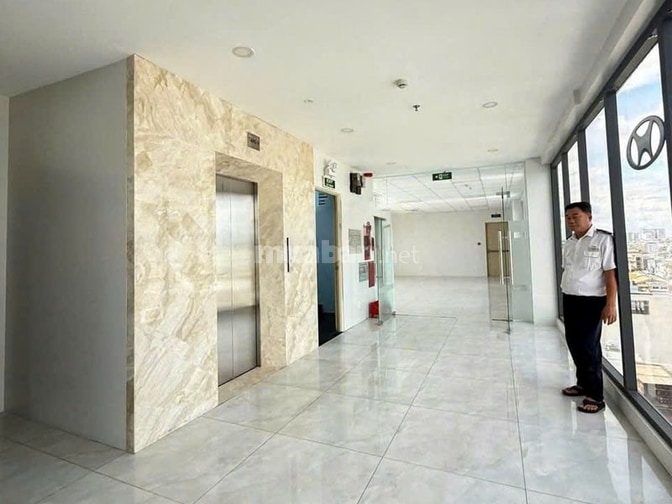 Cho thuê tòa cao ốc mt Nguyễn Văn Trỗi, 210m2, 2 hầm + 10 tầng