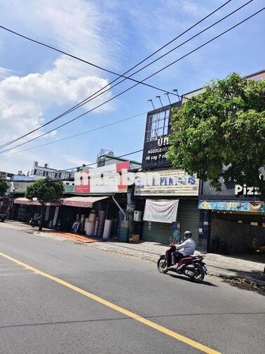 Nhà Mặt Tiền 10 x 11m tróng Suốt Mới 💯