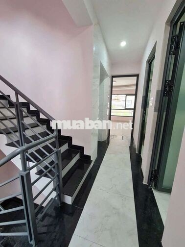 CHO THUÊ NHÀ 5X22(TRỆT+LỬNG+2LẦU+ST) FULL MÁY LẠNH NHÀ THANG MÁY