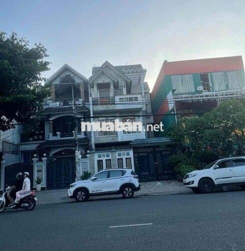 Cho thuê biệt thự Vành đai trong Bình Tân