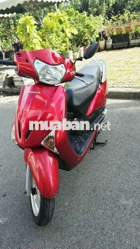 Honda Lead 2012 màu Đỏ
