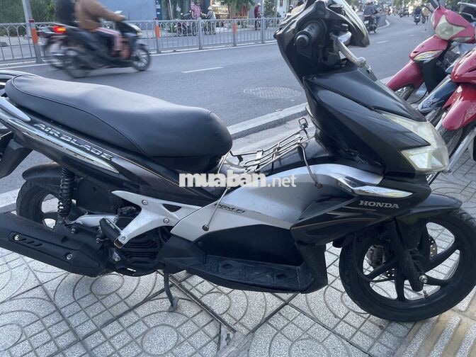 Honda Air Blade 2010 đen bạc