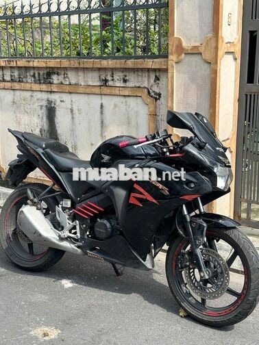 Honda CBR 150 2012 đen đỏ chính chủ