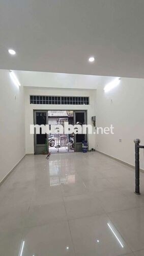 Nhà đẹp 1trệt 1lửng 2pn 1wc đường 8m ngay trường Nguyễn Thị Định TTN1