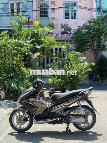 Honda Air Blade 2013 125cc Vàng đen mới 90 %