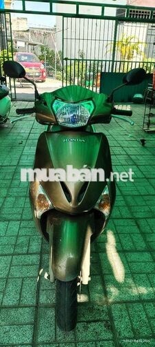 Honda Lead 2011 màu vàng đồng