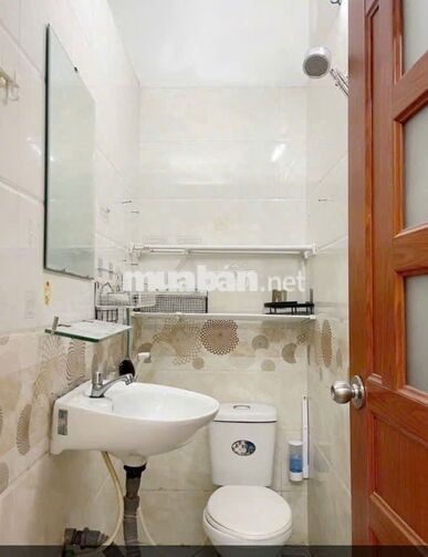 NHÀ THUÊ MỚI XÂY - NƠ TRANG LONG BÌNH THẠNH) - CÁCH HẺM XE HƠI 20M