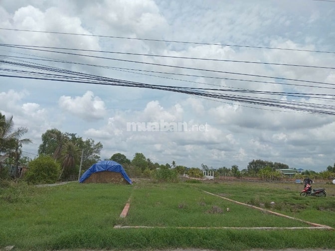 Bán lô đất mặt tiền DT 90m2,full thổ cư,SHR,cách KCN Xuyên Á200M