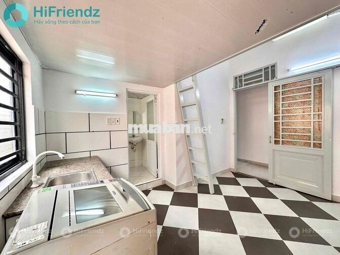 DUPLEX BAN CÔNG THANG MÁY - FULL NỘI THẤT SIÊU ĐẸP GẦN CẦU CHÀ VÀ Q5