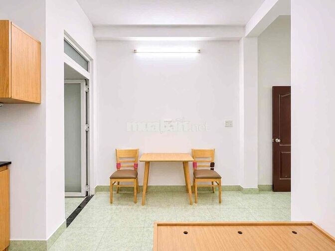 khai Trương căn Hộ ban công và cửa sổ mới xay , An dương vương q6