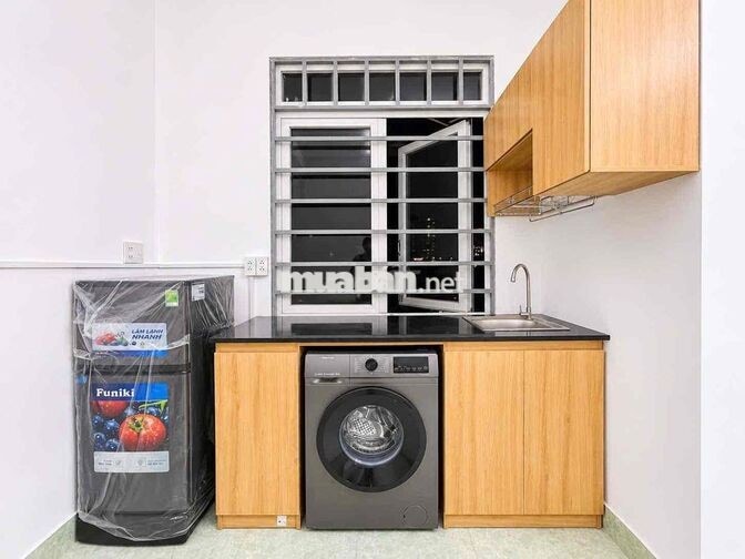khai Trương căn Hộ ban công và cửa sổ mới xay , An dương vương q6