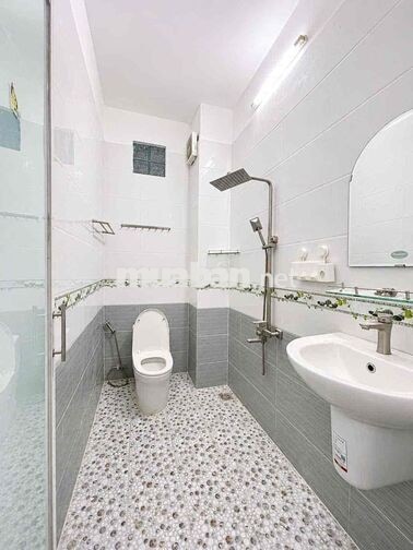 khai Trương căn Hộ ban công và cửa sổ mới xay , An dương vương q6