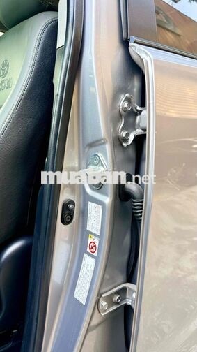 Toyota Innova 2020 2.0E Bạc