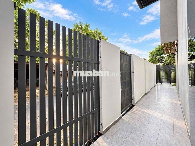 Cho thuê biệt thự 6pn đường Huỳnh Tấn Phát Nhà Bè