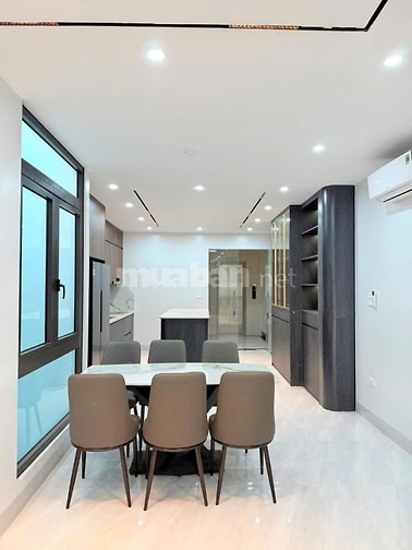CC bán nhà 8 tầng sát phố Trần Duy Hưng, làm VP, Cty, spa, cho thuê