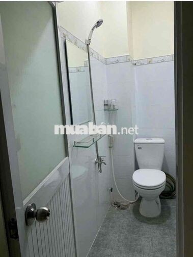 💎 💎 💎 NHÀ GẦN SÂN BAY TRỆT 3 LẦU CÓ 3PN 3WC HẺM XE HƠI GIÁ 10 TRIỆU
