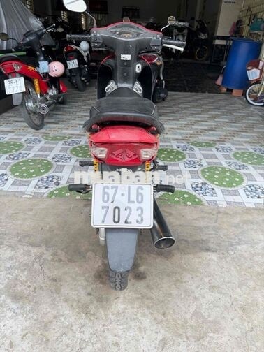 Honda Wave RS màu Đỏ bạc Việt Nam