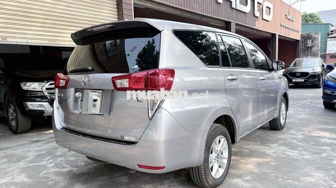 Toyota Innova 2020 2.0E Bạc