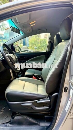 Toyota Innova 2020 2.0E Bạc