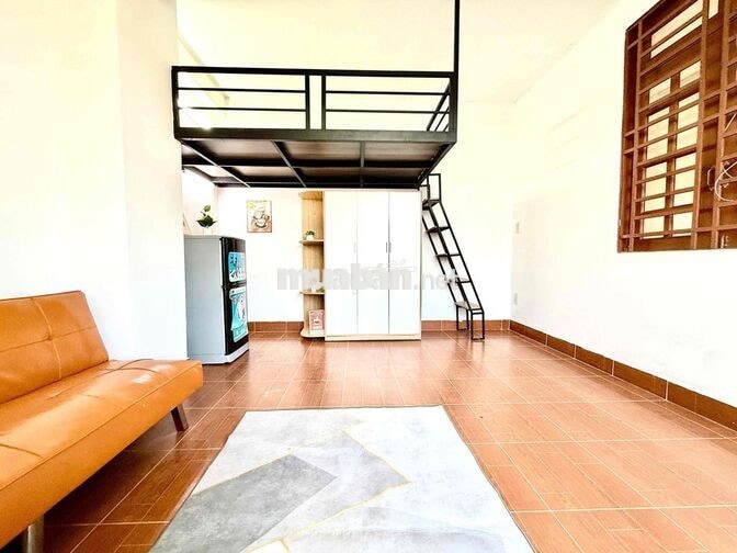 Studio ban công Penhouse tách bếp ngay GO Tô Hiến Thannhf