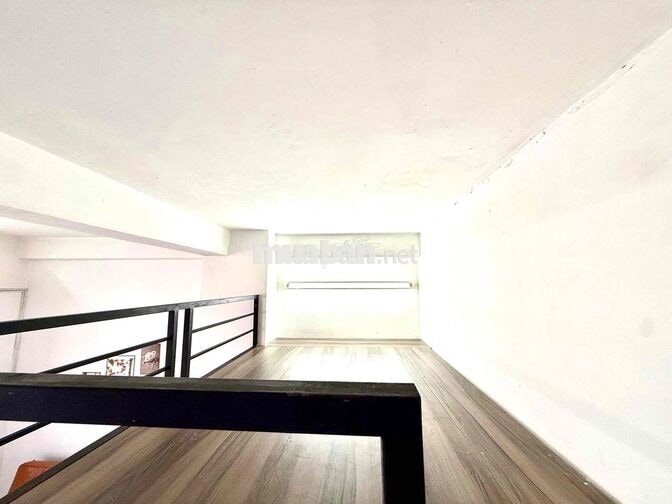 Studio ban công Penhouse tách bếp ngay GO Tô Hiến Thannhf