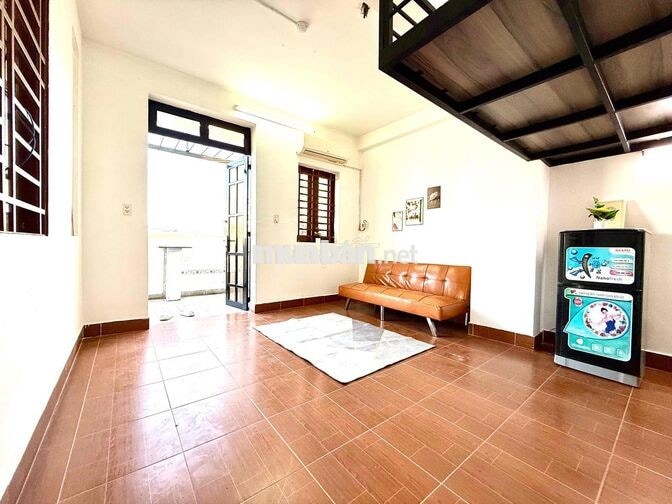 Studio ban công Penhouse tách bếp ngay GO Tô Hiến Thannhf