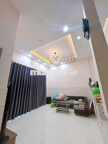 CHO THUÊ NHÀ ĐẸP FULL NỘI THẤT ĐỐI DIỆN TRƯỜNG TIỂU HỌC BÌNH CHIỂU