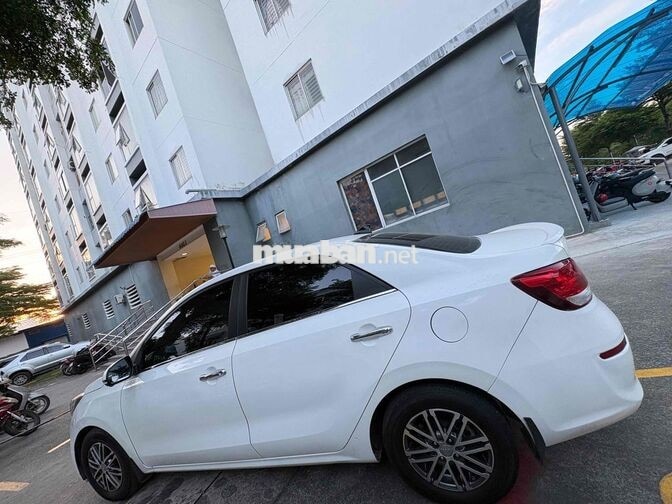 Kia Soluto 2021 Deluxe Trắng