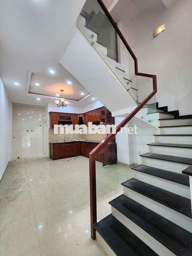 NHÀ TRỆT LỬNG 2 LẦU HẺM 520 QL 13