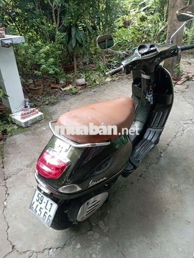 Piaggio Vespa LX Xanh rêu