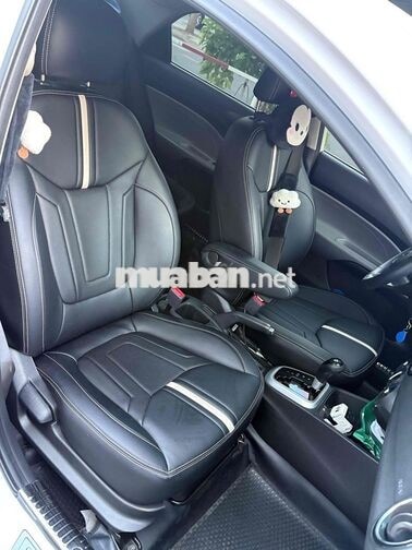 KIA Soluto 2021 Deluxe trắng
