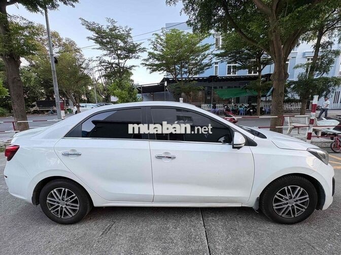 KIA Soluto 2021 Deluxe trắng