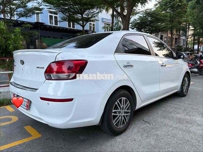 KIA Soluto 2021 Deluxe trắng