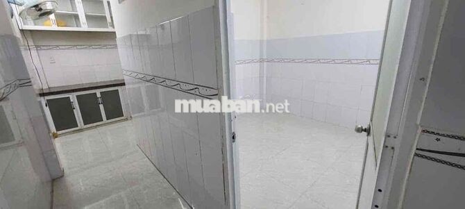 nhà 4 x 15, đúc 1 lầu , hẻm xe hơi , 3pn . 7,5tr/ tháng