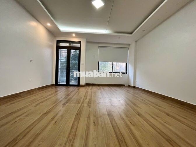 Cho thuê nhà liền kề LK12-17 Tố Hữu, Bắc Hà, 80m2 x 4T, hướng Đông Nam