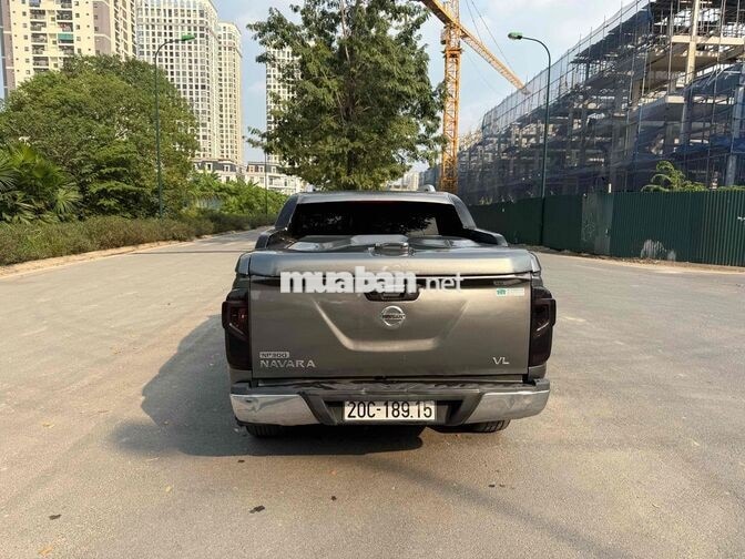 Nissan Navara 2015 VL 2.5 AT Xám