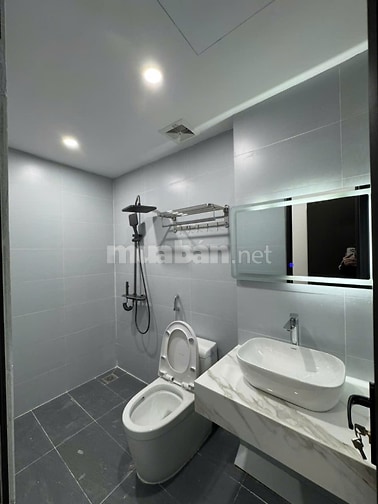 Hiếm, 6 tỷ xíu Nhà Long Biên, Gần 40M x 5 Tầng Thang Máy,  Ngõ Nông.