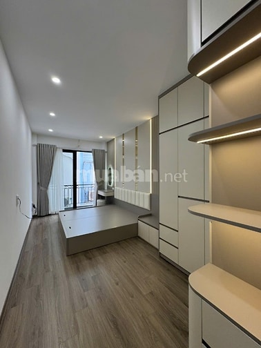 Hiếm, 6 tỷ xíu Nhà Long Biên, Gần 40M x 5 Tầng Thang Máy,  Ngõ Nông.