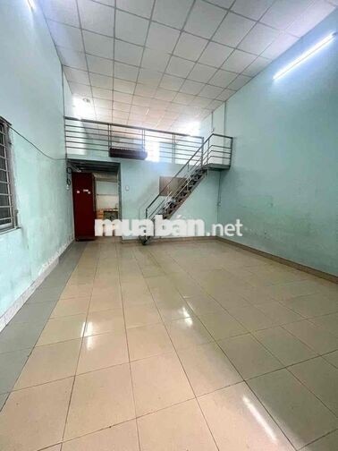 Cho thuê nhà gần ĐH Ngân Hàng,/Đs.8,p.Linh Trung Giá 6,5tr TL