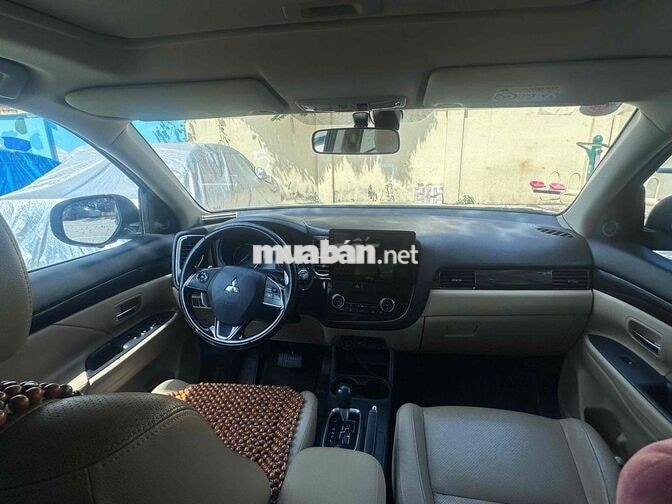 Mitsubishi Outlander 7 chỗ 2.4 bản full nhập Nhật