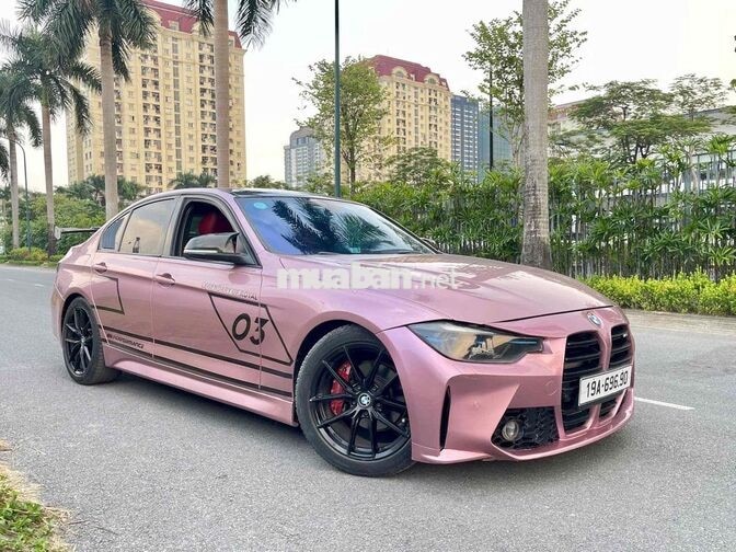 BMW 320i 5 chỗ màu Hồng